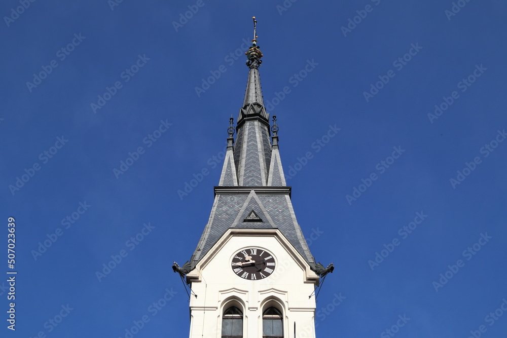 Kirchturm der Katholischen Kirche in Traun, Oberösterreich