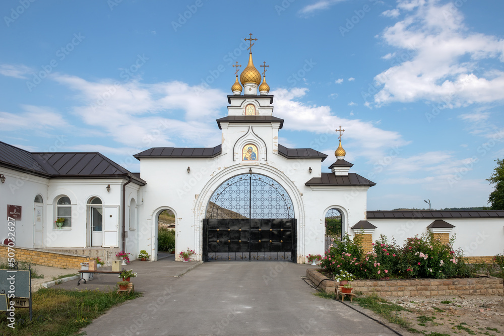 Entrance gate in the Kostomarovsky female Spassky monastery