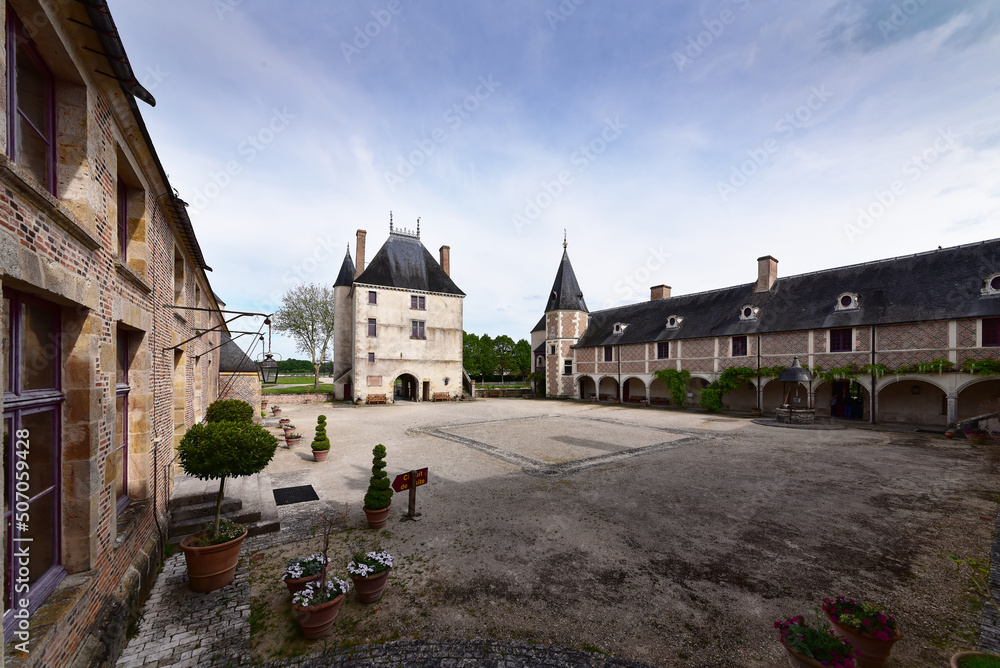 Frankreich - Chilleurs-aux-Bois - Château de Chamerolles Frankreich - Chilleurs-aux-Bois - Château de Chamerolles