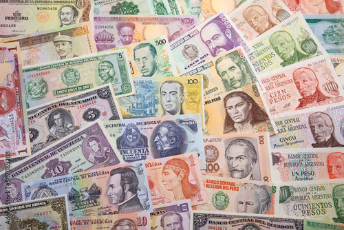 Wallpaper Mural Banknotes Torontodigital.ca