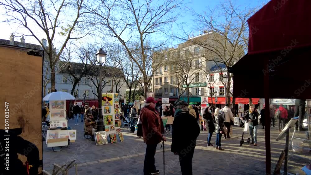 Place du Tertre in Montmartre, Paris, France - timelapse Place du Tertre in Montmartre, Paris, France - timelapse