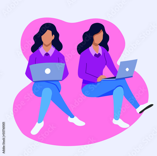 Mujer trabajando con laptop