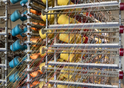 creel for cones of cotton threads