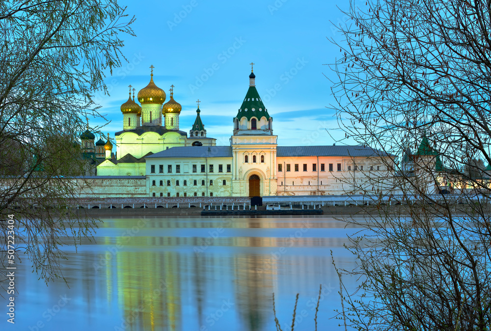 Ipatievsky Monastery at dawn
