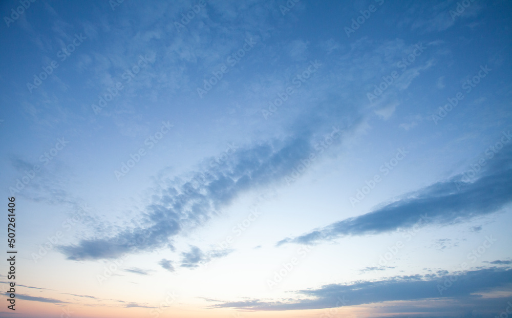 Obraz premium Golden hour after sunset, sky clouds background