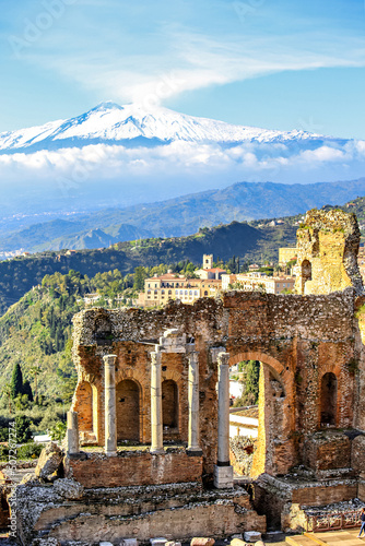 Tablou pe pânză View of Etna Mount from Taormina teatro greco on sunny day, Sicily, Italy