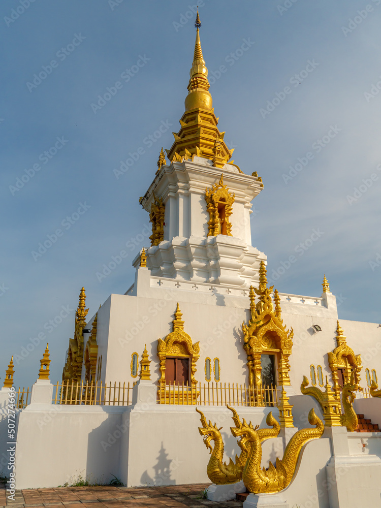 Naklejka premium Temple on the top of the mountain 