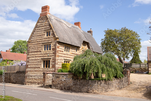 Lovely thatch house in Blisworth photo