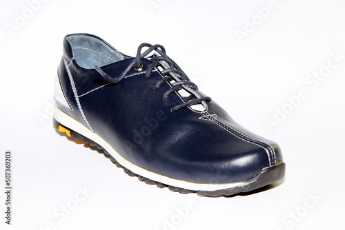 Shoes for cold seasons made of genuine leather