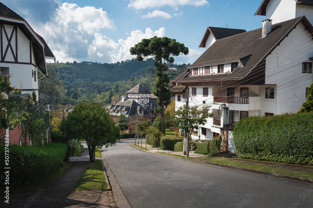 Obraz premium Street in Campos do Jordao with fachwerk buildings - Campos do Jordao, Sao Paulo, Brazil