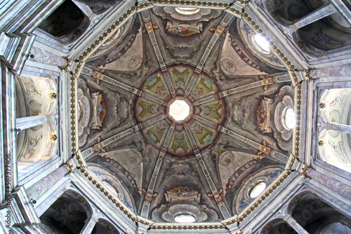interno della cuopola della chiesa di Santa Maria di Canepanova a Pavia
