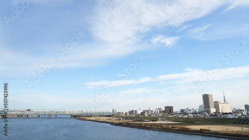 Arakawa river and Adachi city sky © 智也 牧野
