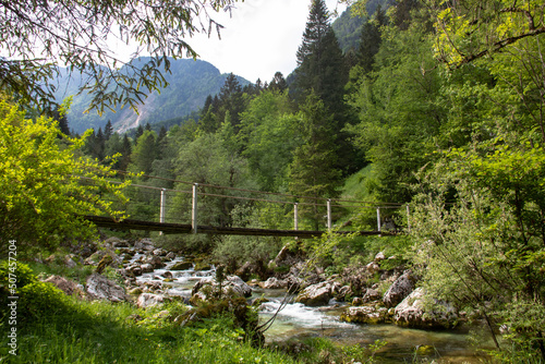 Fototapeta Naklejka Na Ścianę i Meble -  Hängebrücke an den Soca-Trögen in Slowenien