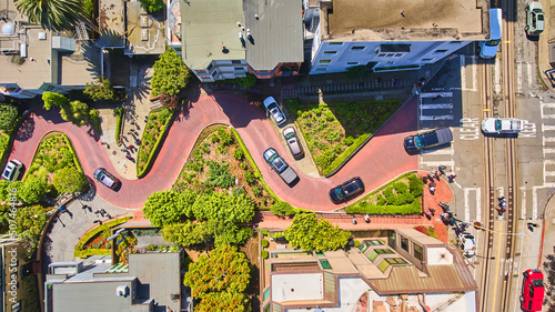 Photography Above view of winding brick road at Lombard Street in San Francisco