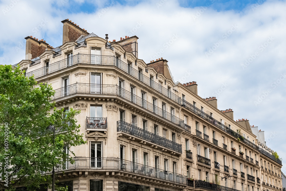 Paris, beautiful building avenue de l’Opera, in a luxury area in the center

