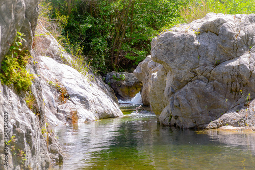 Foto -13 Rocce-fiume-Magisano