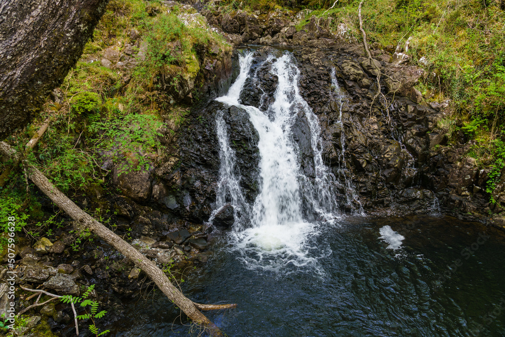 Obraz premium Snowdonia waterfall