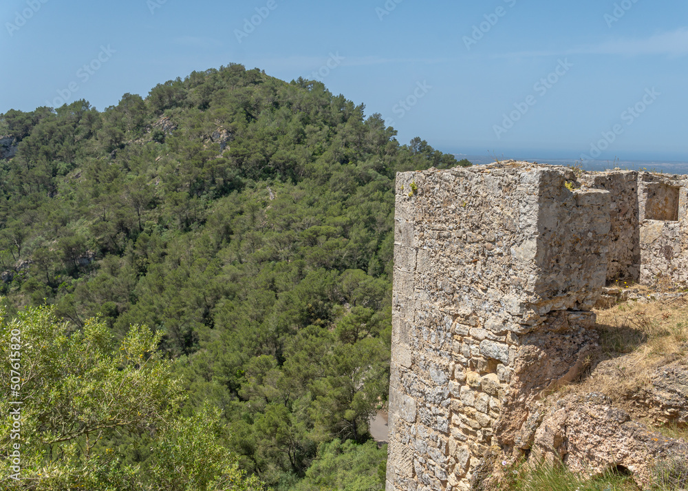 Ruins of the Castell de Santueri