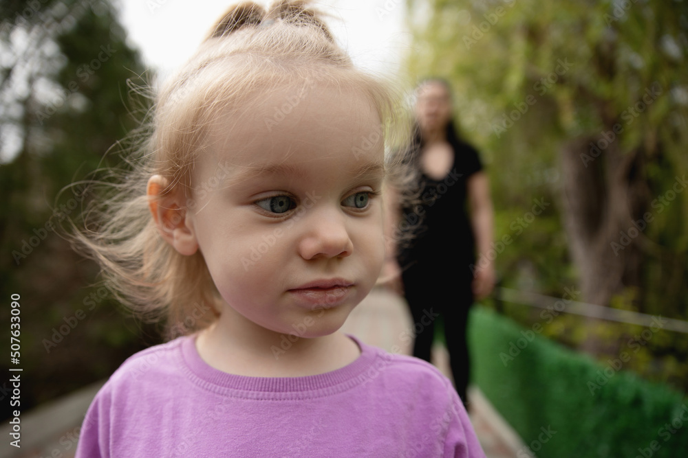 child chooses dad, relationship of parents after divorce child chooses dad, relationship of parents after divorce