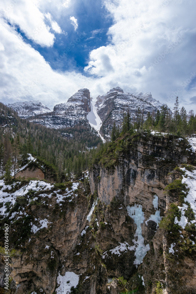 alpin scenery (Dolomites, Italy)