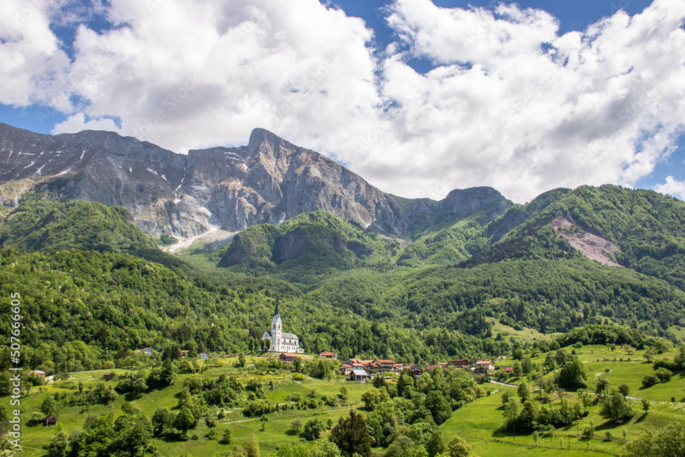 Dreźnica Kirche bei Kobarid in Slowenien