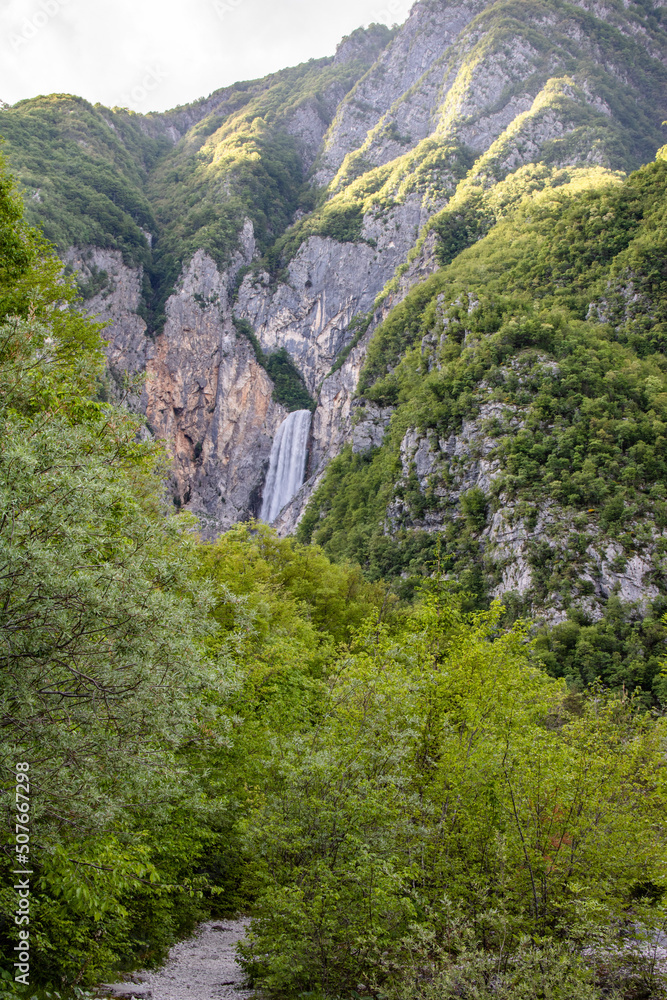 Der höchste Wasserfall Sloweniens: Slap Boka