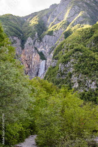 Der höchste Wasserfall Sloweniens: Slap Boka