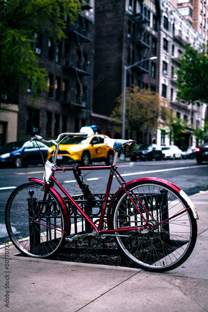 A bicycle in the city