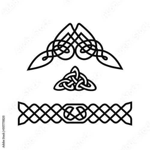 Celtic national style interlaced pattern Isolated Vector