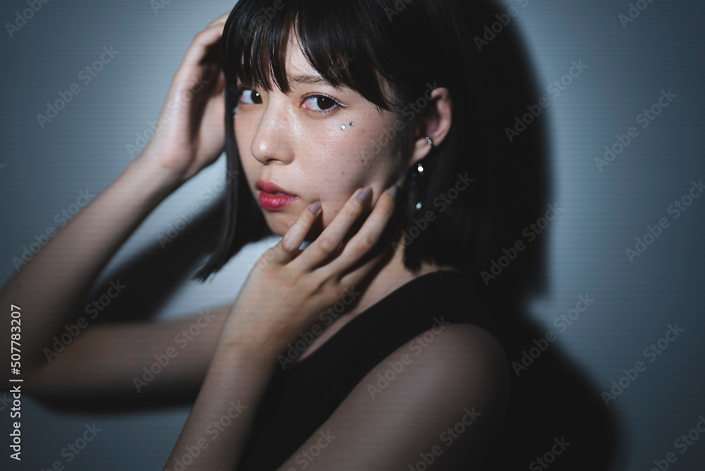 クールな女性 クールな女性