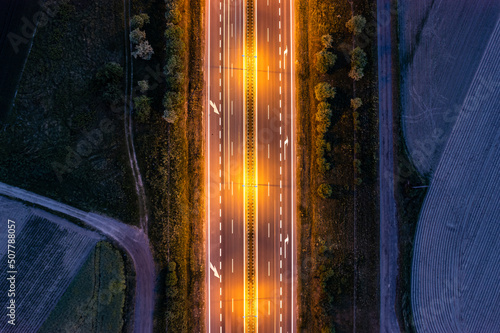 Autostrada z lotu prata, drona A8, A8 noc Oleśnica