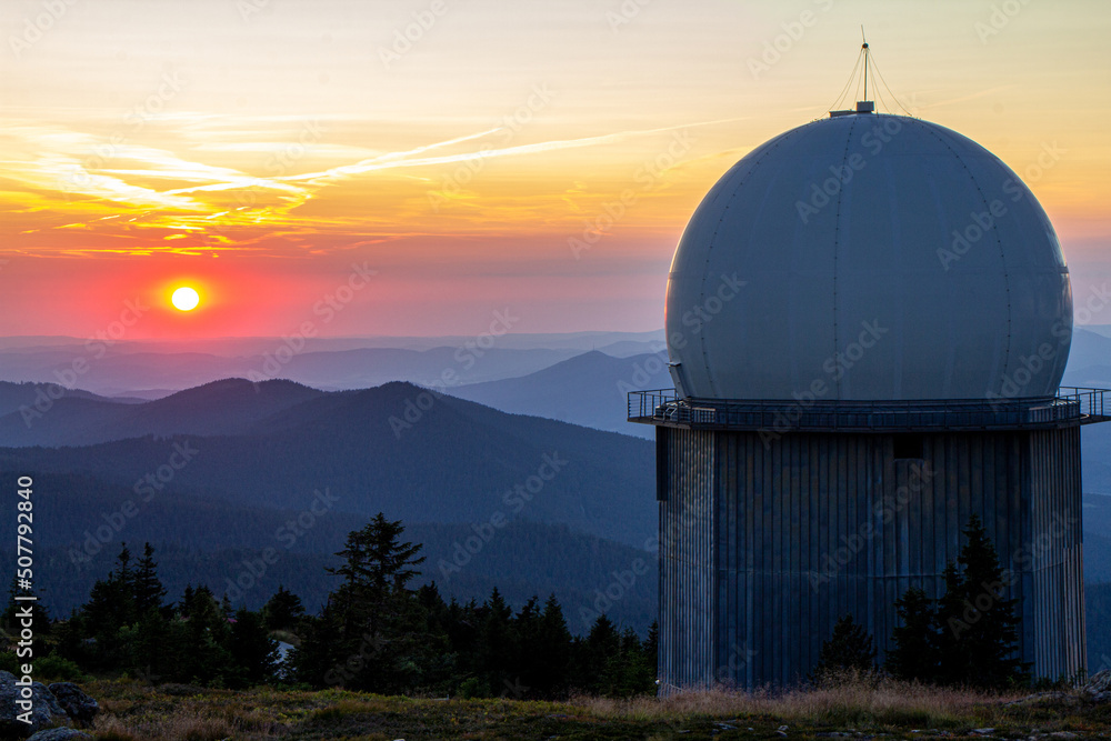 Obraz premium Sonnenuntergang mit Blick vom großen Arber