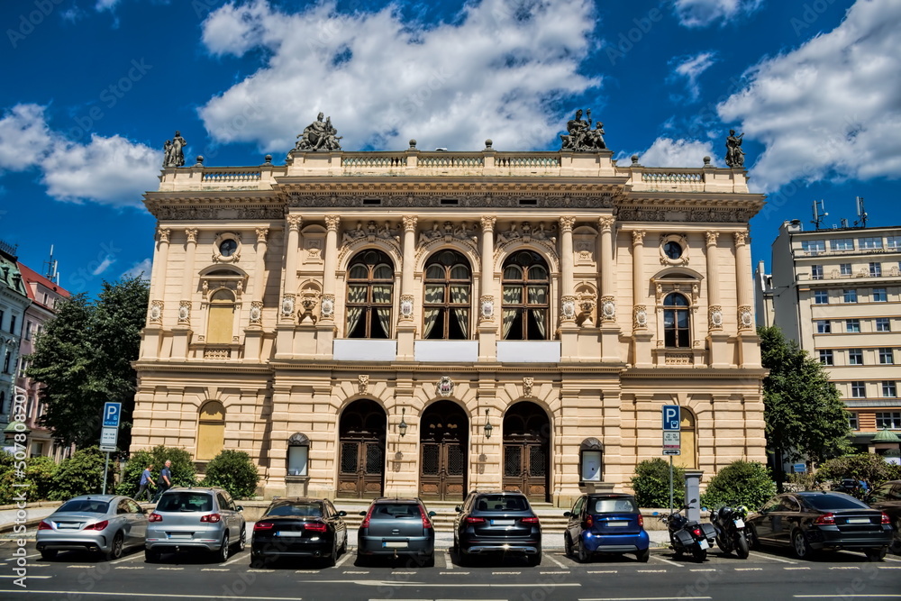 Fototapeta premium liberec, tschechien - theater im neorenaissancestil