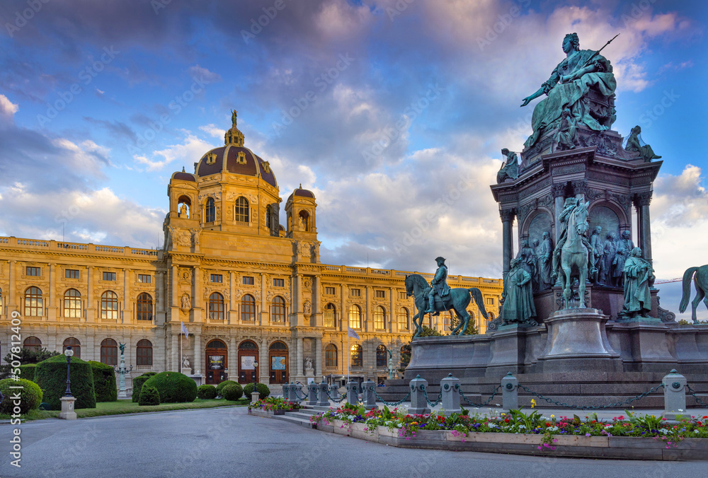 Maria Teresa - a monument in Vienna on Maria Theresa Square and the building of the Museum of Art History