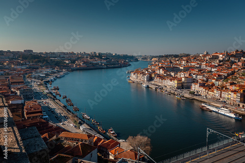Fototapete Alial view of the city of Porto, embankment on the river travel to Portugal