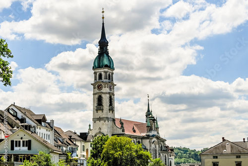 Frauenfeld, Stadtkirche , St. Nikolaus Kirche, Kirchturm, Stadt, Vorstadt, Grabenstrasse, Altstadt, Altstadthäuser, Touristen, Tourismus, Kanton, Thurgau, Sommer, Schweiz