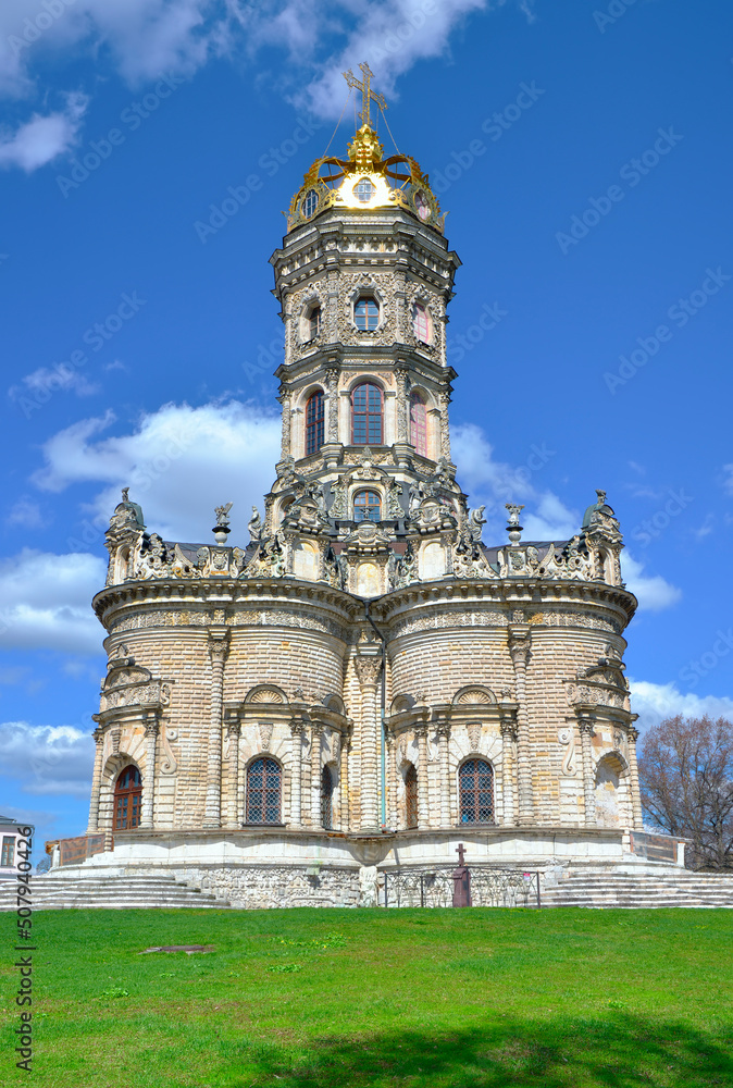 Znamenskaya Orthodox Church in Dubrovitsy Znamenskaya Orthodox Church in Dubrovitsy
