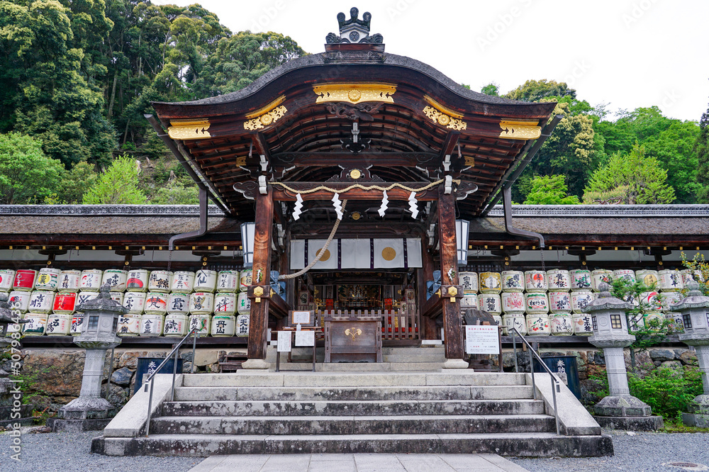Fototapeta premium お酒の神様を祀る松尾大社(京都市嵐山)