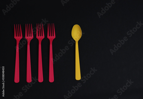 forks and spoon odd one out colours
