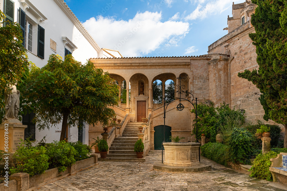 Convento de San Agustín (Convent de Sant Agustí), junto a la catedral de Ciutadella, en la isla de Menorca (Islas Baleares, España)