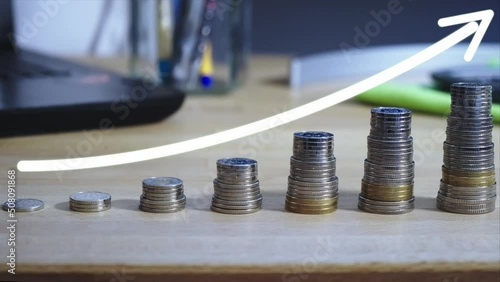Finance_Growing money stacks with arrow effect