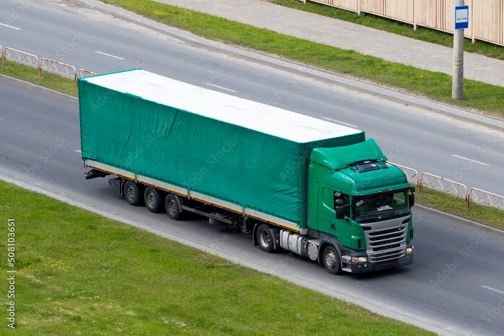 green-truck-with-trailer-cargo-delivery-vehicle-template-side-view