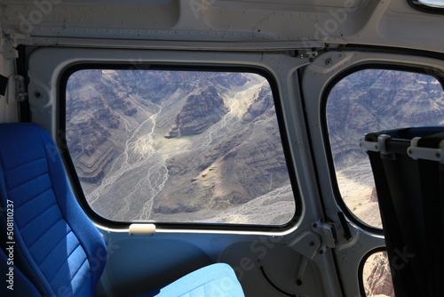 Fototapeta Naklejka Na Ścianę i Meble -  grand canyon national park view out of a helicopter