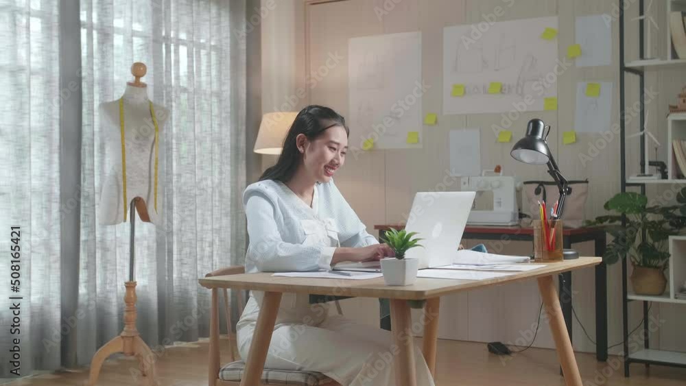 Asian Woman Bag Designer With Layout Bond Using Laptop At The Office
Asian Woman Bag Designer With Layout Bond Using Laptop At The Office