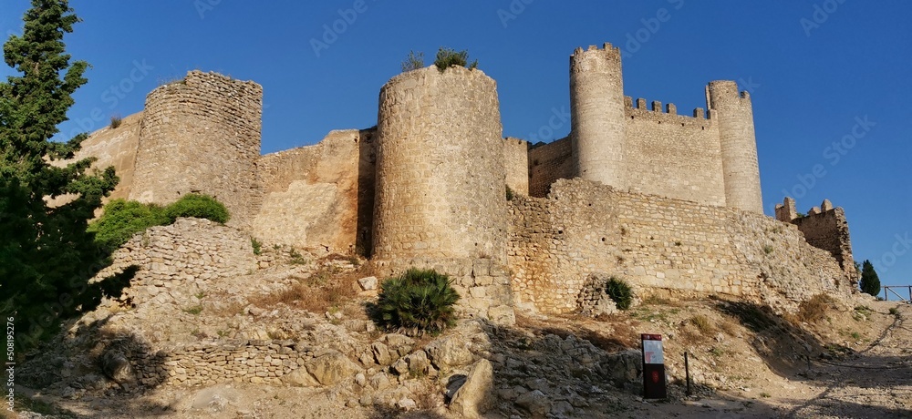 Castillo de Xivert, situado en la sierra de Irta en la localidad de Alcalá de Xivert, Castellón, España