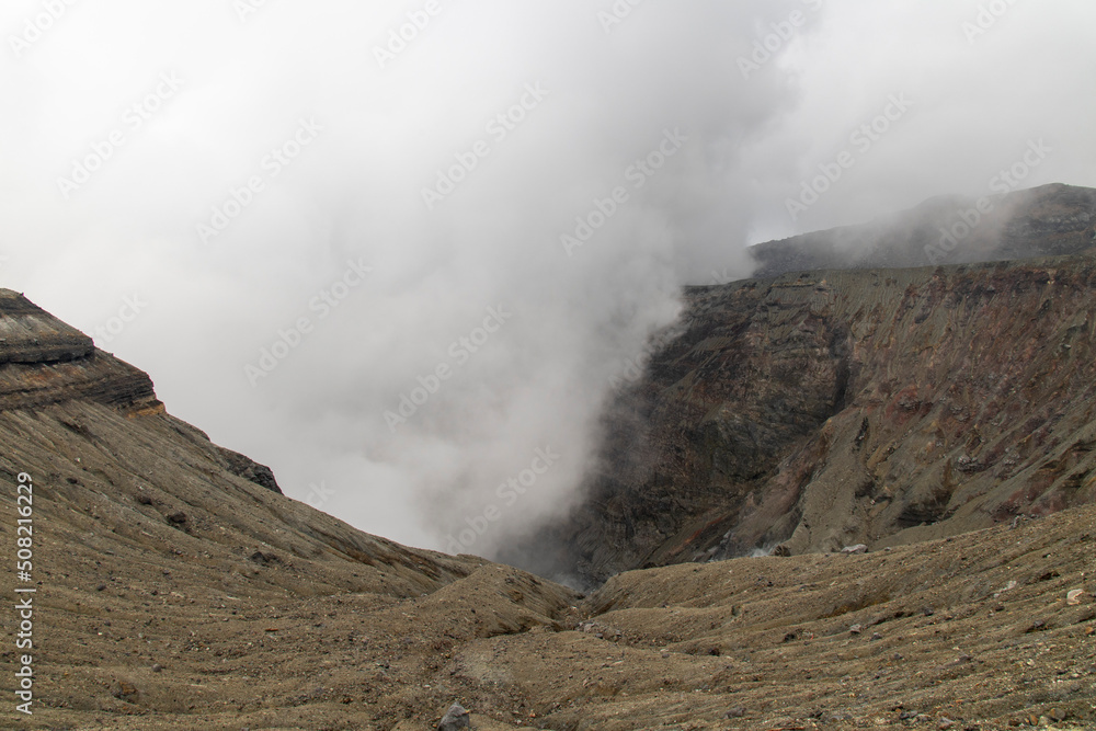 阿蘇中岳第一火口の噴煙