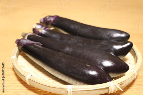 Wallpaper Mural 長ナスを横からの撮影 Torontodigital.ca