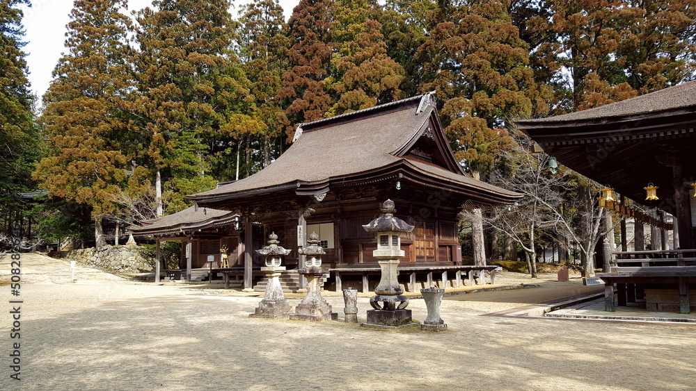 A small, secluded temple town has developed around the sect's headquarters that Kobo Daishi built on Koyasan's wooded mountaintop. Since then over one hundred temples have sprung up along the streets A small, secluded temple town has developed around the sect's headquarters that Kobo Daishi built on Koyasan's wooded mountaintop. Since then over one hundred temples have sprung up along the streets