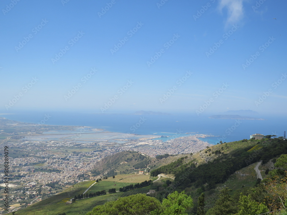 Naklejka premium Panorama da Erice, Trapani, Sicilia, Italia