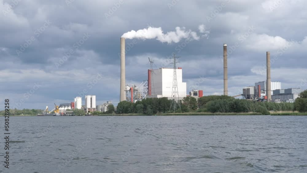 Amercentrale coal fired power plant power station in Geertruidenberg, the Netherlands Amercentrale coal fired power plant power station in Geertruidenberg, the Netherlands